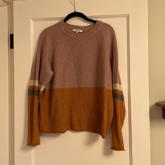 Madewell sweater, lightly worn size medium - Picture 1 of 4